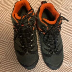 Merrell Mens 8.5 Hiking Boots outdoors rugged